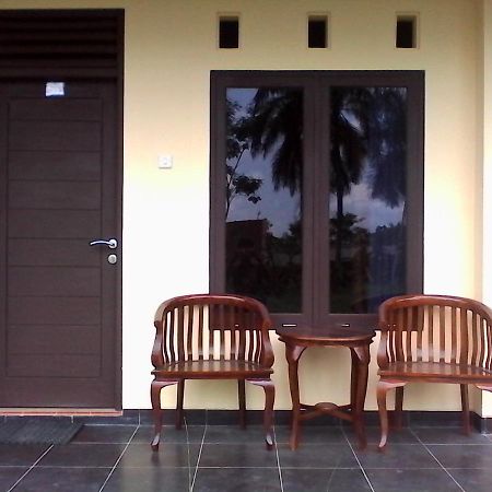 Hotel Cemerlang Baturraden Quarto foto