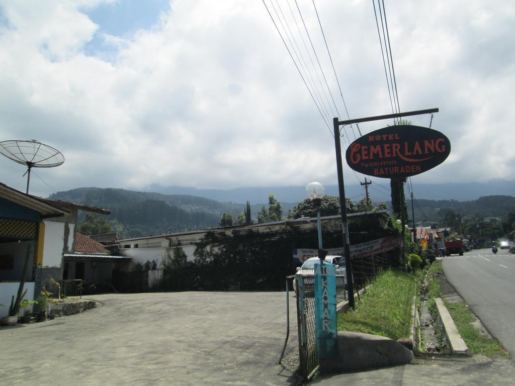 Hotel Cemerlang Baturraden Exterior foto